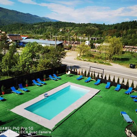 Hotel Aqua Palace Petroşani Dış mekan fotoğraf